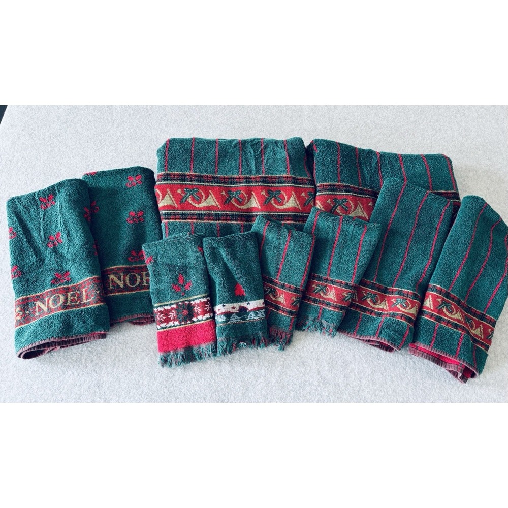 Vtg Fieldcrest Christmas Towels Set 10 Noel Poinsettia French Horn Retro 70s 80s
